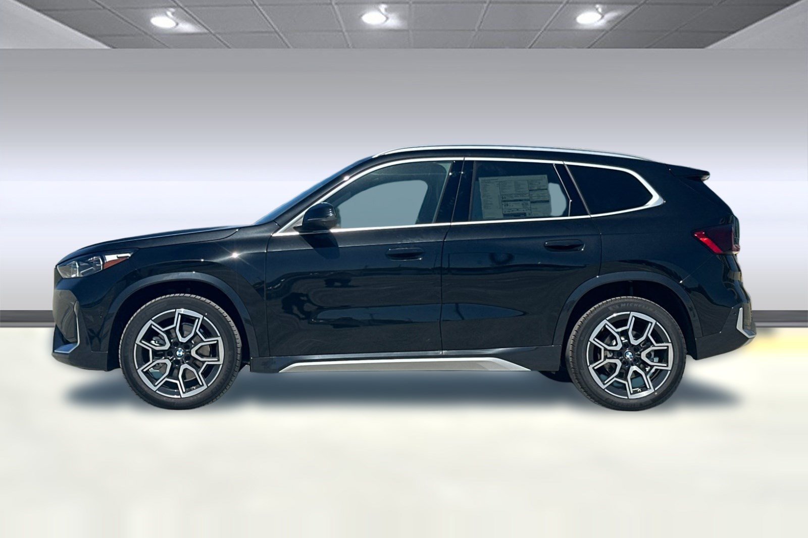 New 2027 BMW X1 xDrive28i AWD/4WD image 2