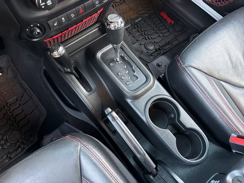 Used 2018 Jeep Wrangler Unlimited Rubicon image 22