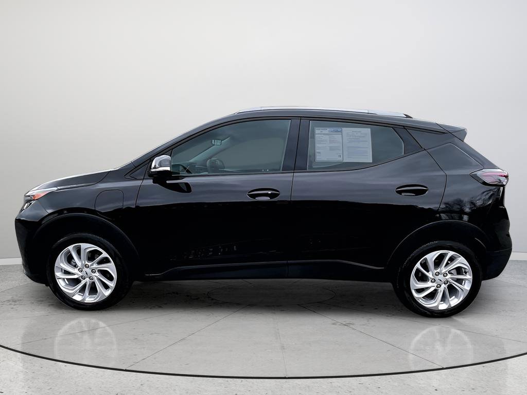 Certified 2023 Chevrolet Bolt EUV LT w/ Driver Confidence Package image 11