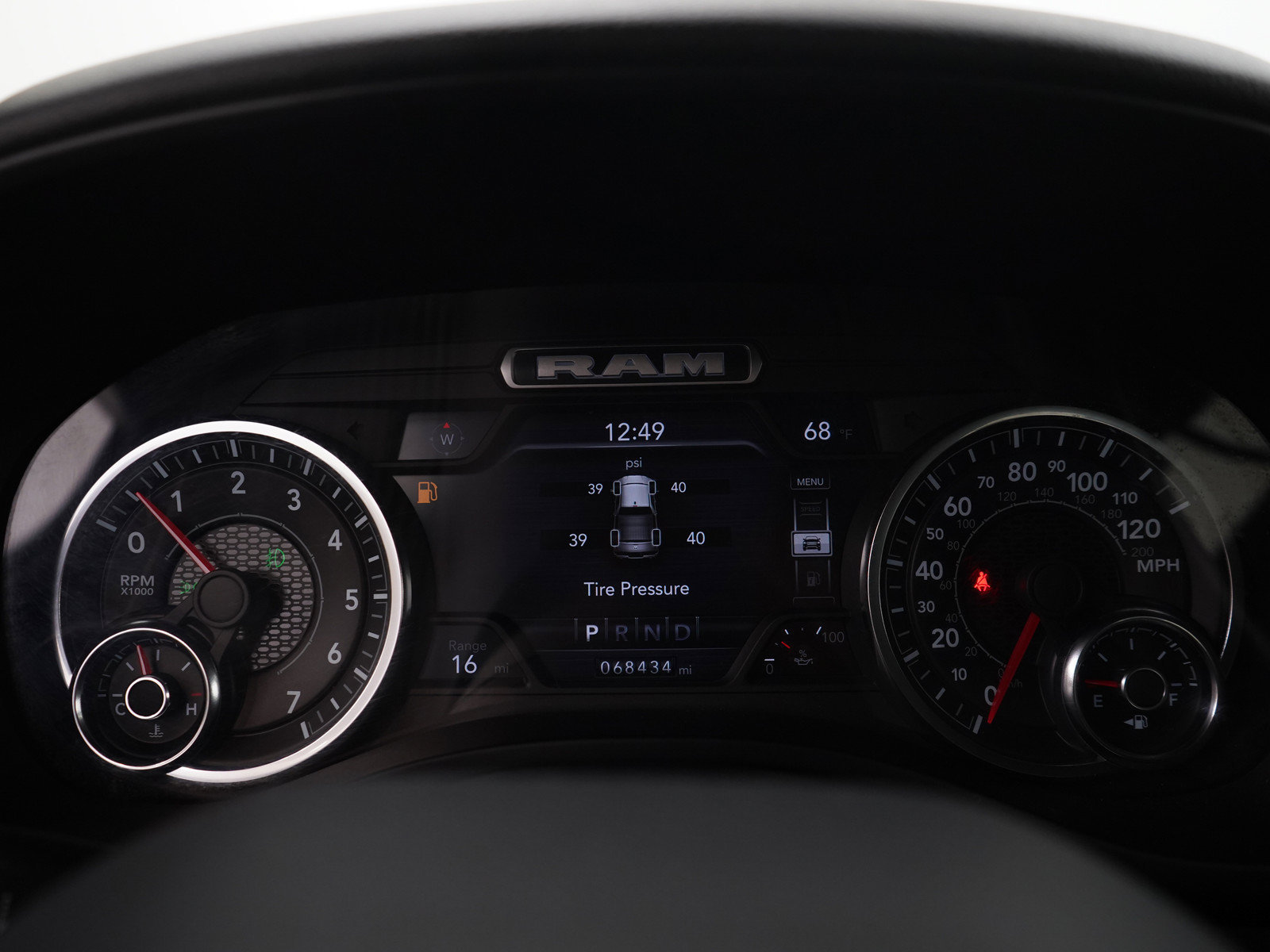 Used 2023 RAM 1500 Big Horn AWD/4WD image 24