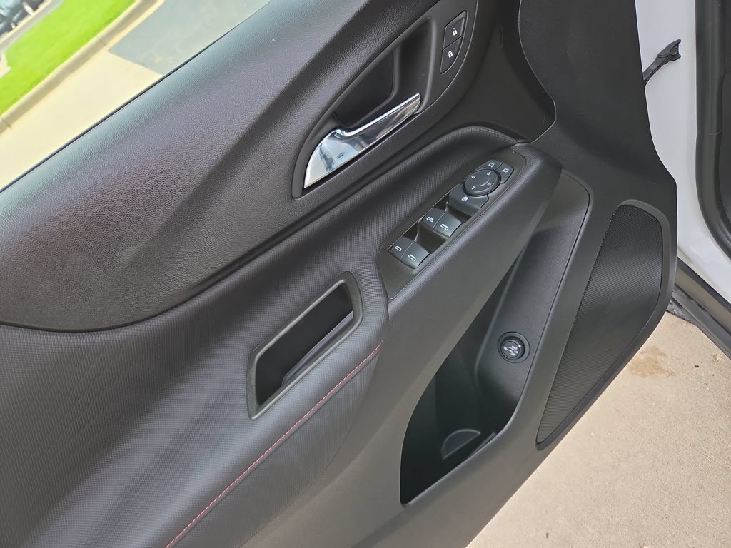 Certified 2024 Chevrolet Equinox RS AWD/4WD image 28
