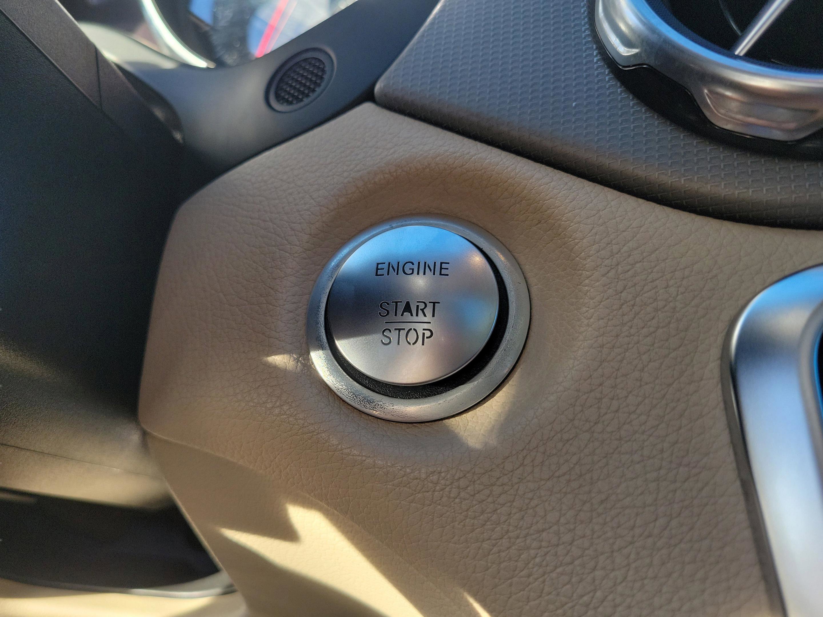 Certified 2018 Mercedes-Benz GLA 250 image 23