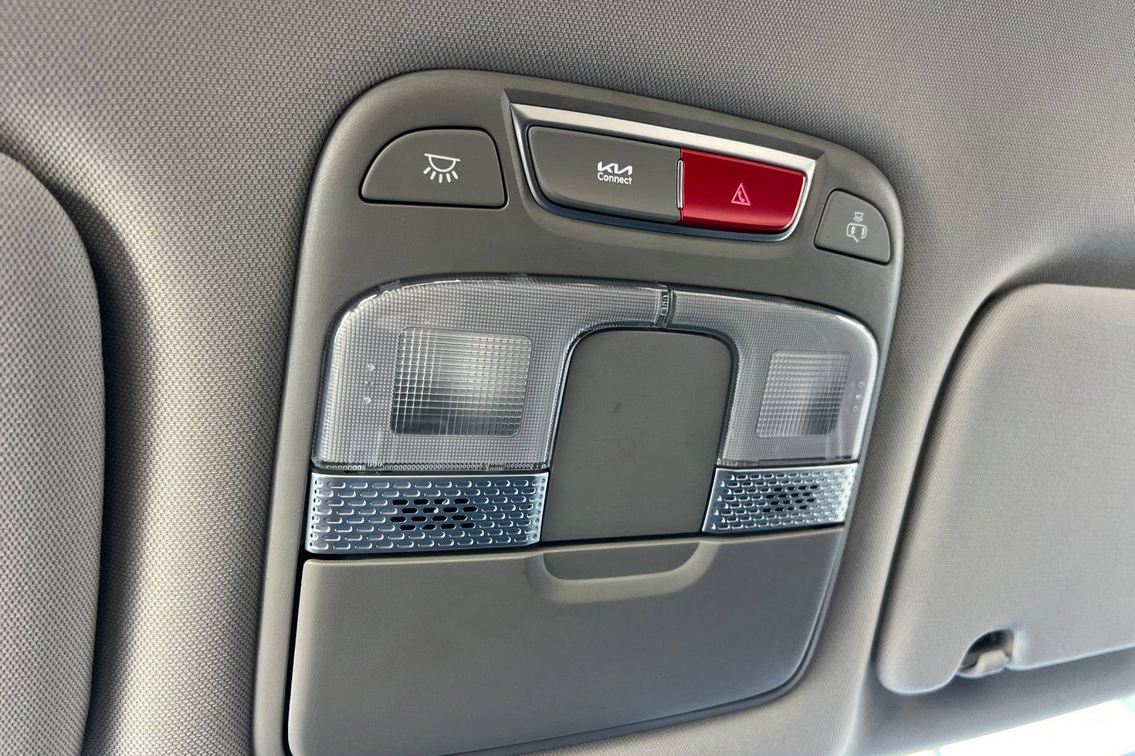 Used 2024 Kia Telluride S FWD image 24