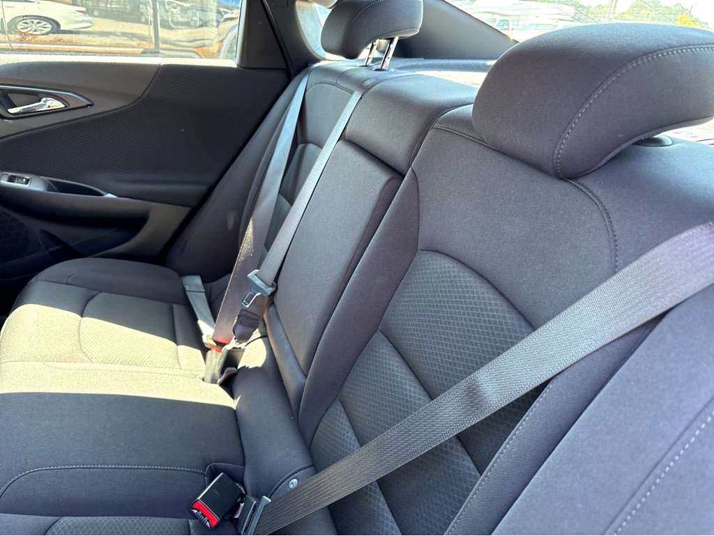 Used 2024 Chevrolet Malibu LT FWD image 17