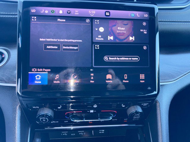 Used 2024 Jeep Grand Cherokee Limited image 20