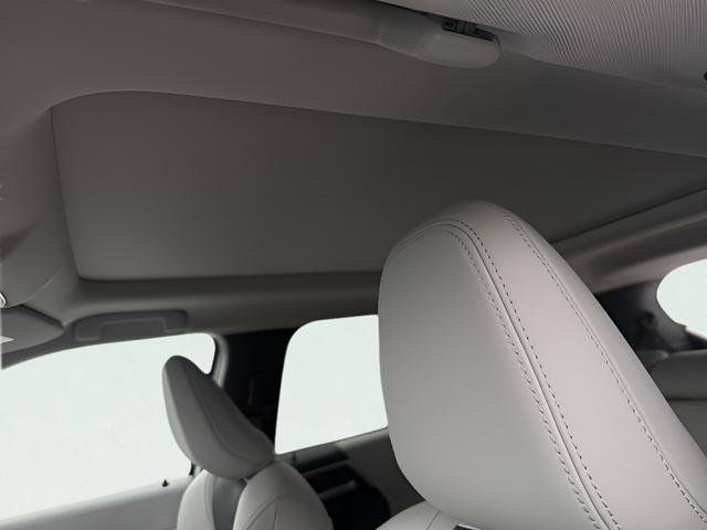 New 2026 Mitsubishi Outlander SE FWD image 12