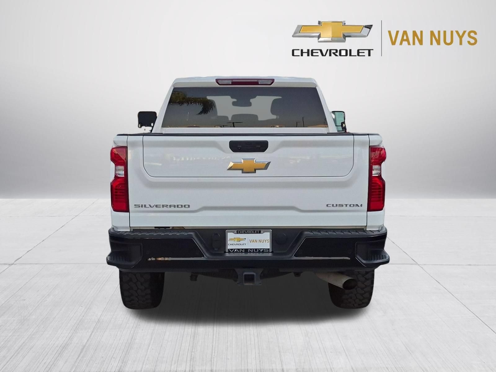 Used 2024 Chevrolet Silverado 2500 Custom w/ Custom Value Package RWD image 6
