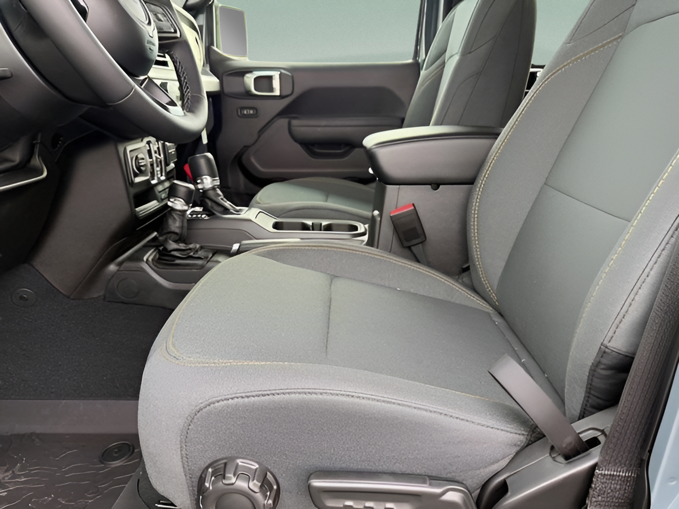 New 2026 Jeep Gladiator Sport AWD/4WD image 18