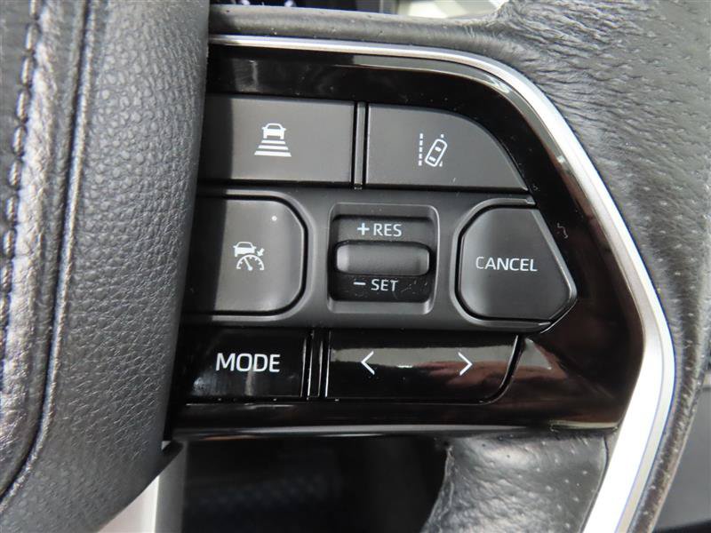 Used 2023 Toyota Sequoia Capstone AWD/4WD image 25