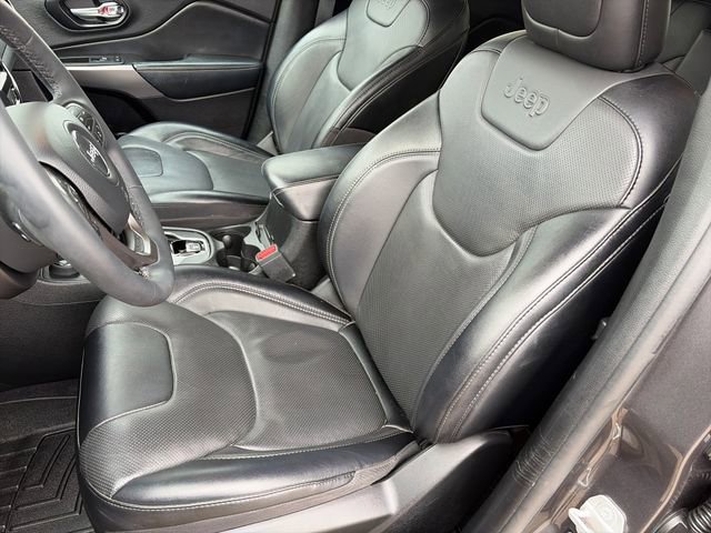 Used 2022 Jeep Cherokee Limited w/ Elite Package AWD/4WD image 37