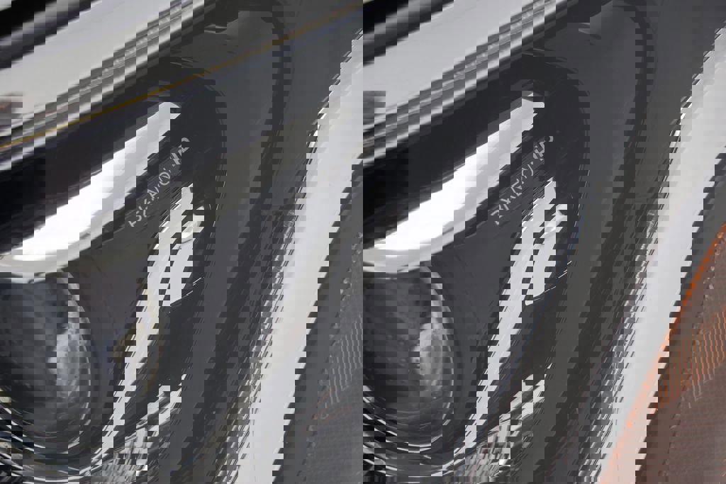 Used 2023 Ford Transit 350 XLT image 28