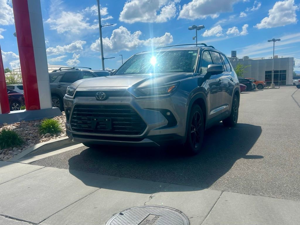 Used 2026 Toyota Grand Highlander Limited image 2