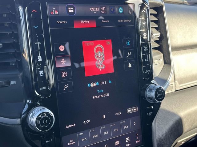 Used 2025 RAM 1500 Big Horn image 30