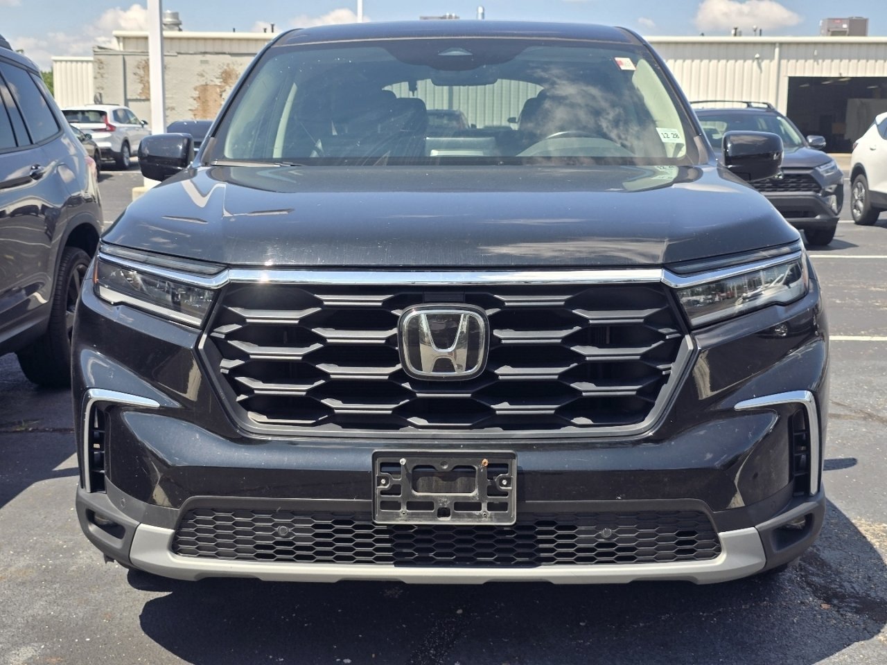 Used 2024 Honda Pilot EX-L image 2