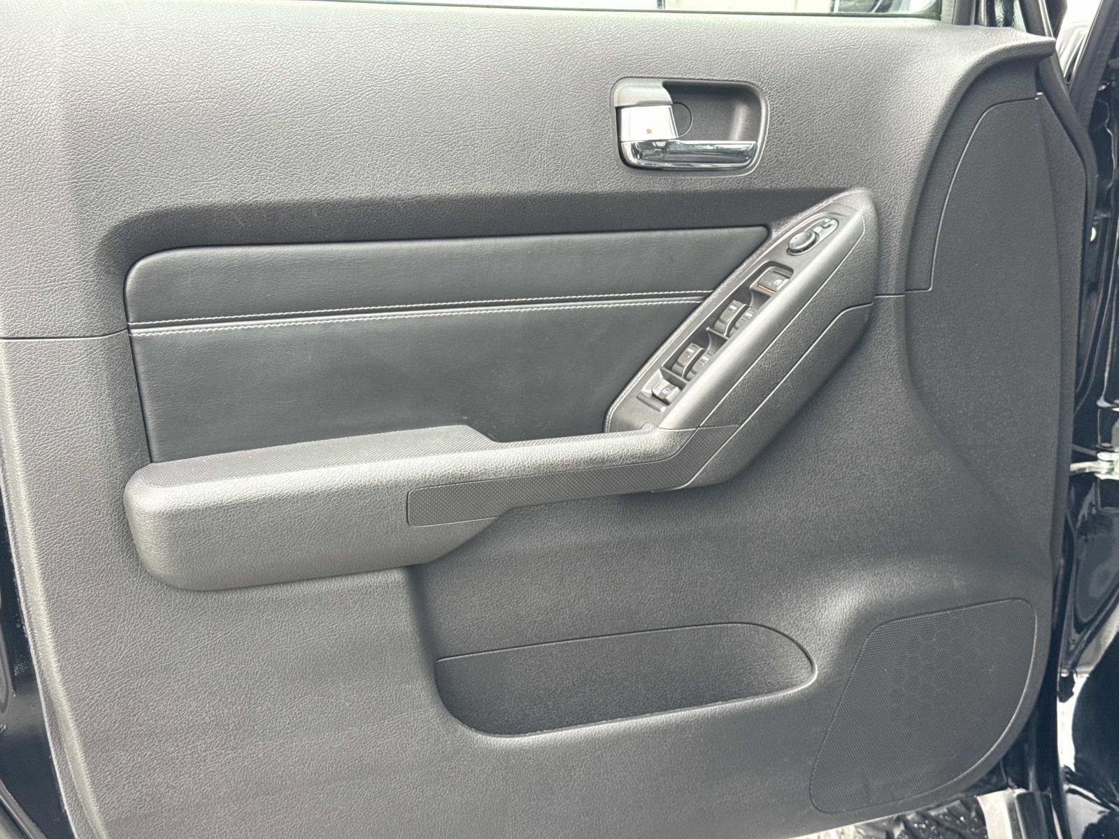 Used 2007 HUMMER H3 w/ Chrome Appearance Package image 14