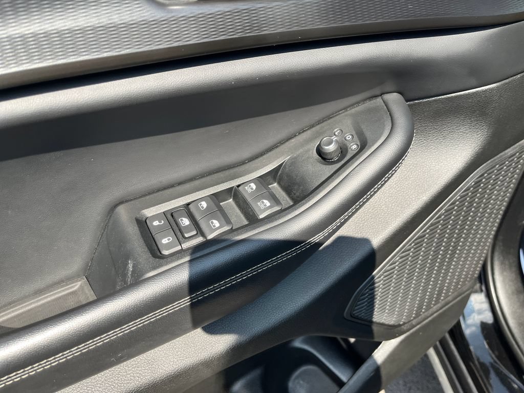 Used 2023 Jeep Grand Cherokee L Laredo AWD/4WD image 10