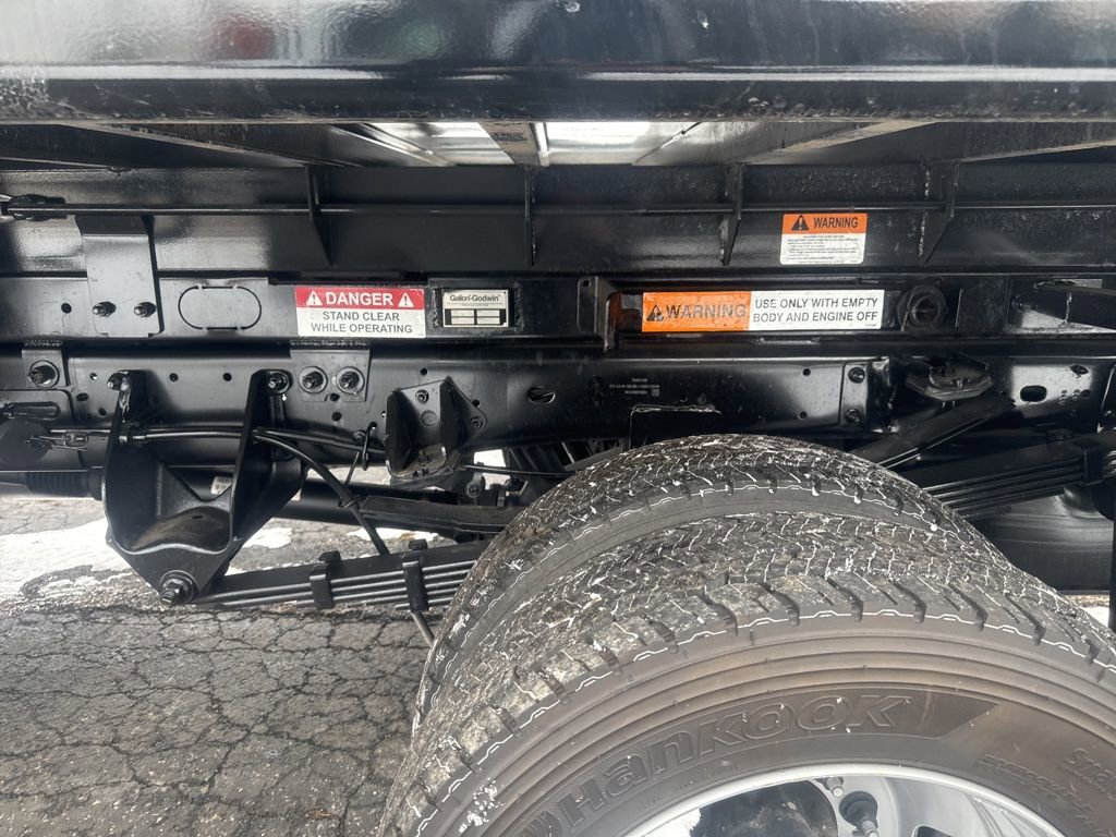 New 2024 RAM 5500 Tradesman image 33