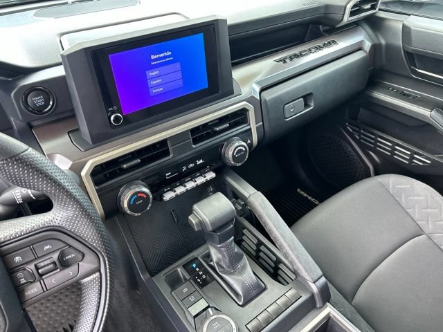 Used 2024 Toyota Tacoma SR5 AWD/4WD image 32