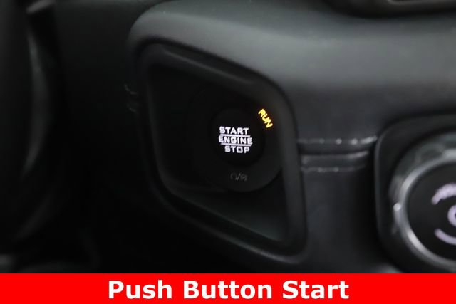 Used 2025 Jeep Wrangler Unlimited Sahara image 21