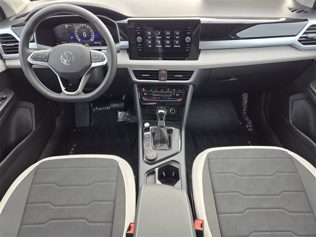 New 2026 Volkswagen Taos SE image 21