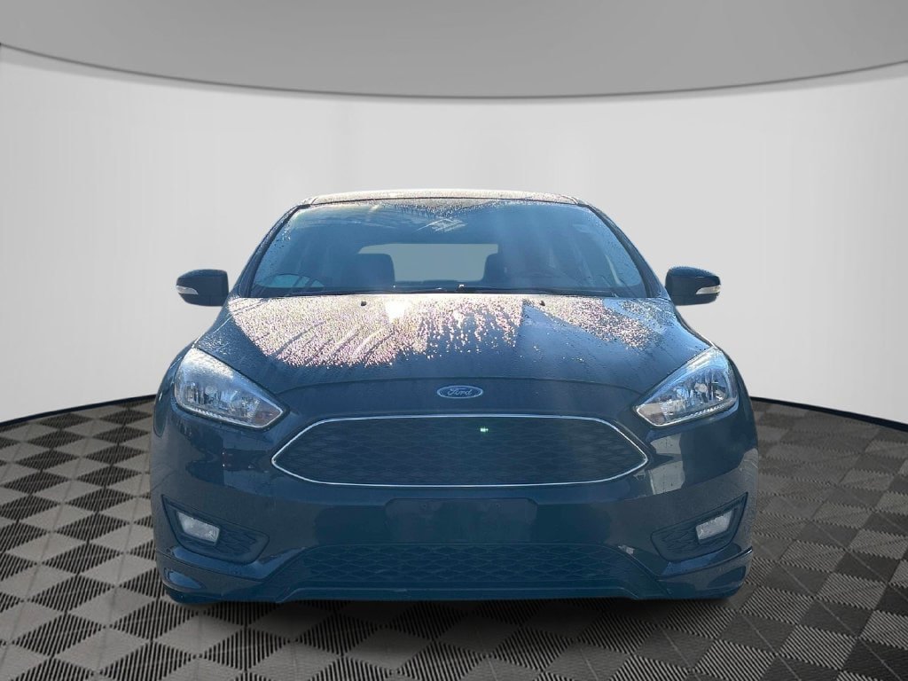 Used 2015 Ford Focus SE w/ SE Sport Package FWD image 9