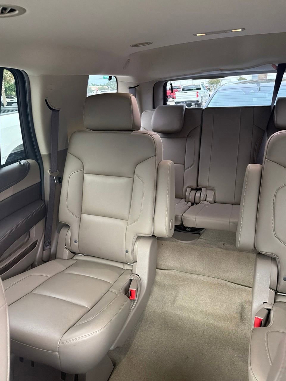 Used 2018 Chevrolet Tahoe LT w/ LT Signature Package RWD image 9