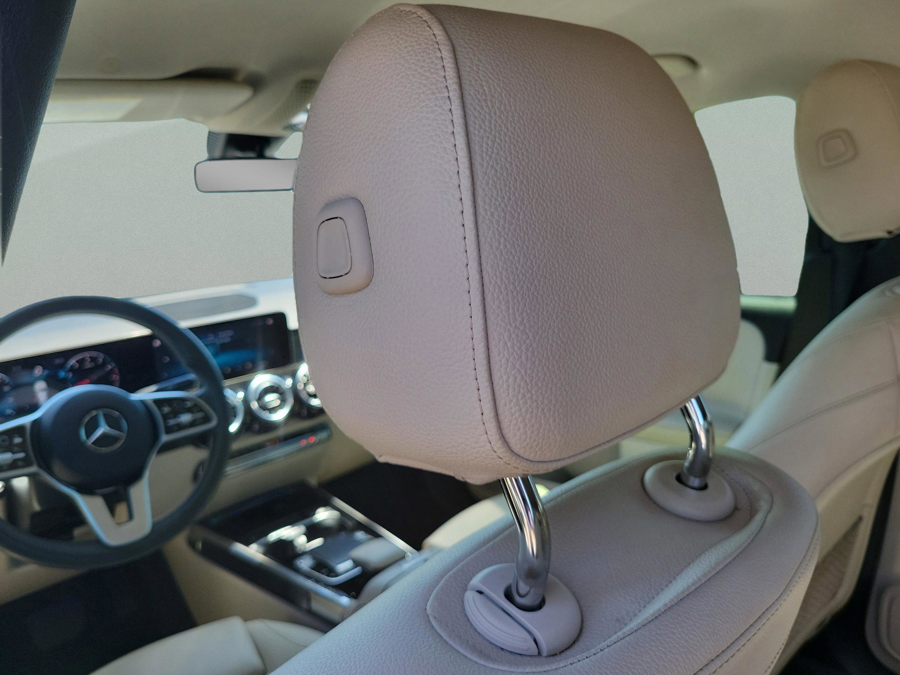 Used 2020 Mercedes-Benz GLB 250 image 7