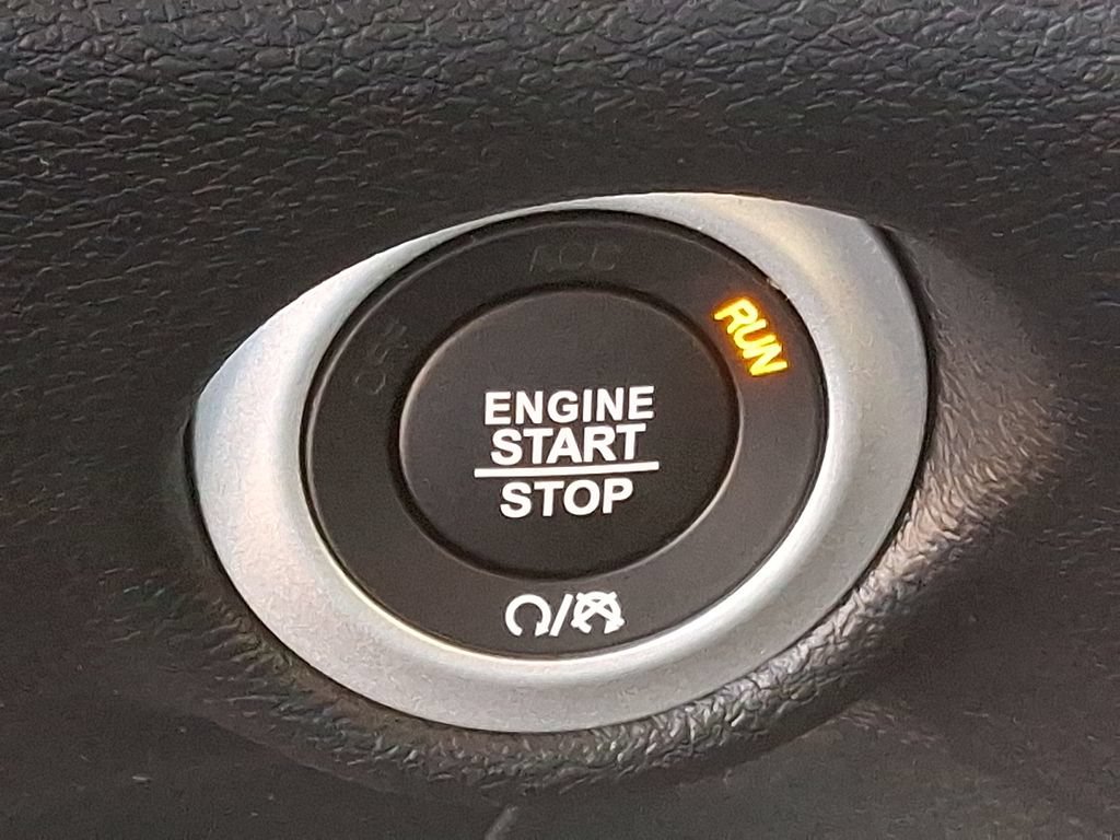 New 2026 Chrysler Voyager LX FWD image 15