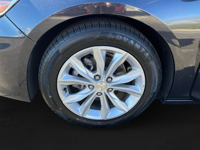 Used 2023 Chevrolet Malibu LT image 11