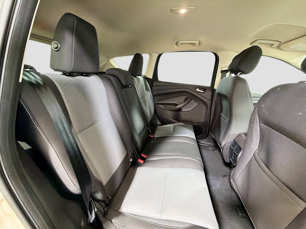 Used 2017 Ford Escape SE w/ SE Cold Weather Package FWD image 27