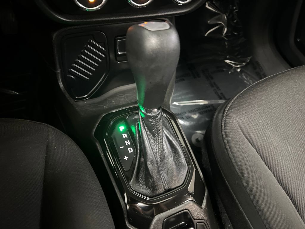 Used 2017 Jeep Renegade Altitude image 26