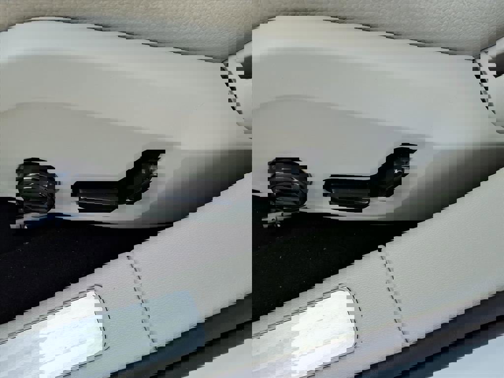 New 2026 Volvo V60 B5 Cross Country Plus w/ Protection Package Premier image 17