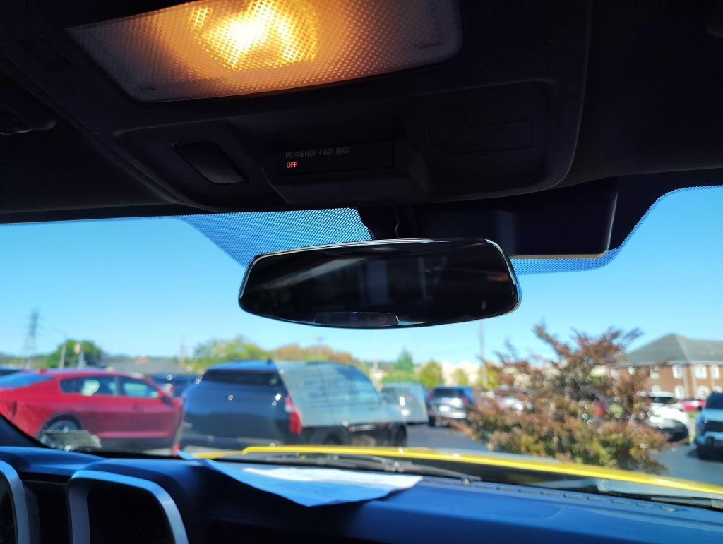 Used 2015 Chevrolet Camaro SS RWD image 22