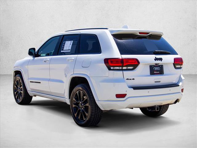 Used 2018 Jeep Grand Cherokee Altitude AWD/4WD image 7