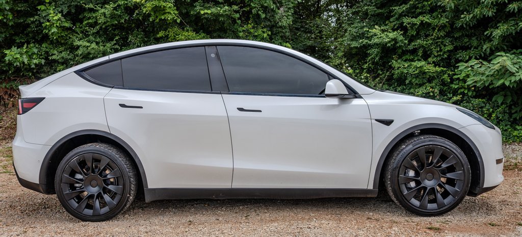 Used 2021 Tesla Model Y Long Range AWD/4WD image 6