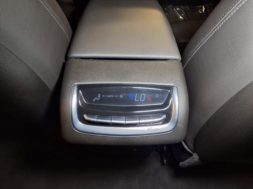 Certified 2025 Cadillac XT6 Luxury image 20