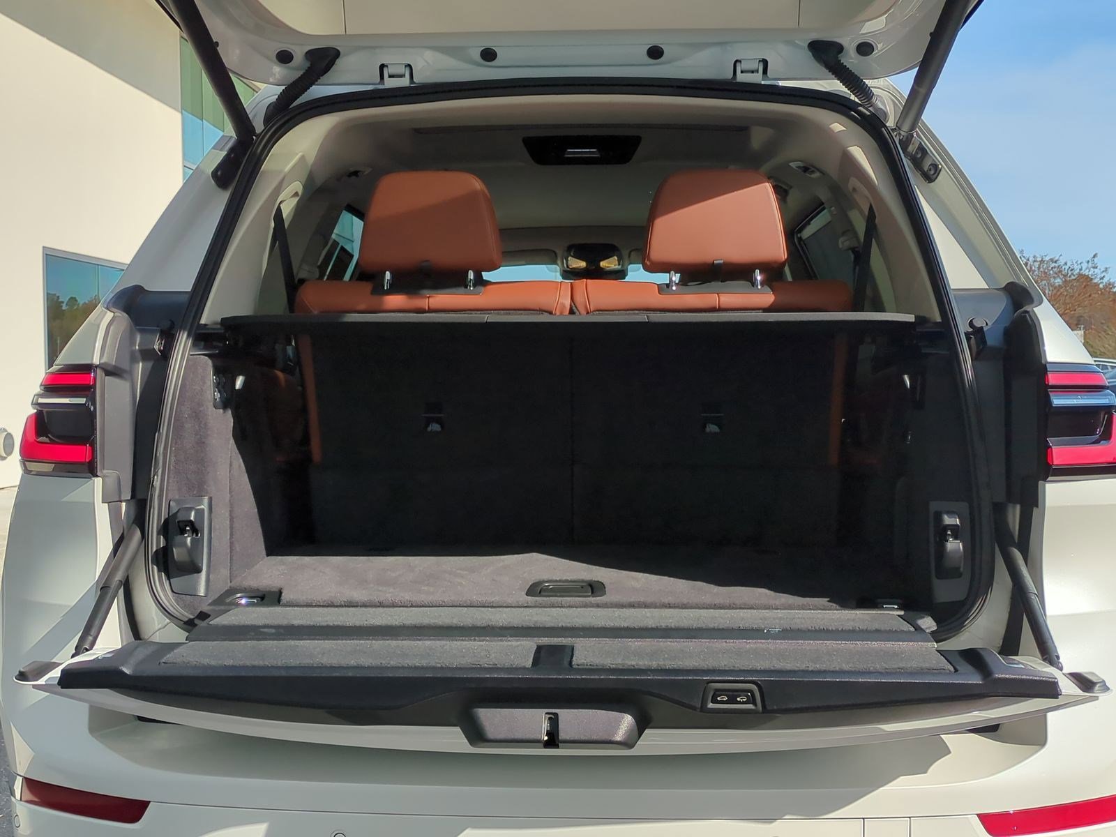 Used 2024 BMW X7 xDrive40i image 33