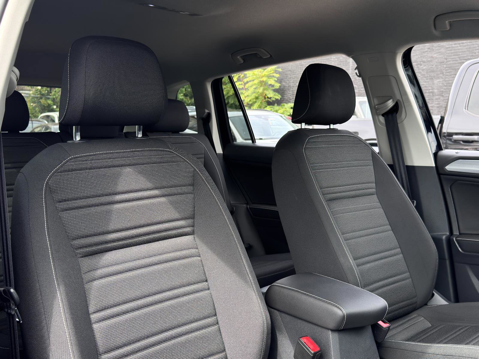 Used 2022 Volkswagen Tiguan S image 28