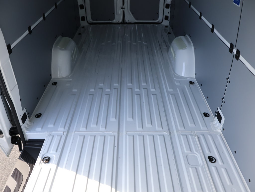 New 2026 Mercedes-Benz Sprinter 2500 image 17