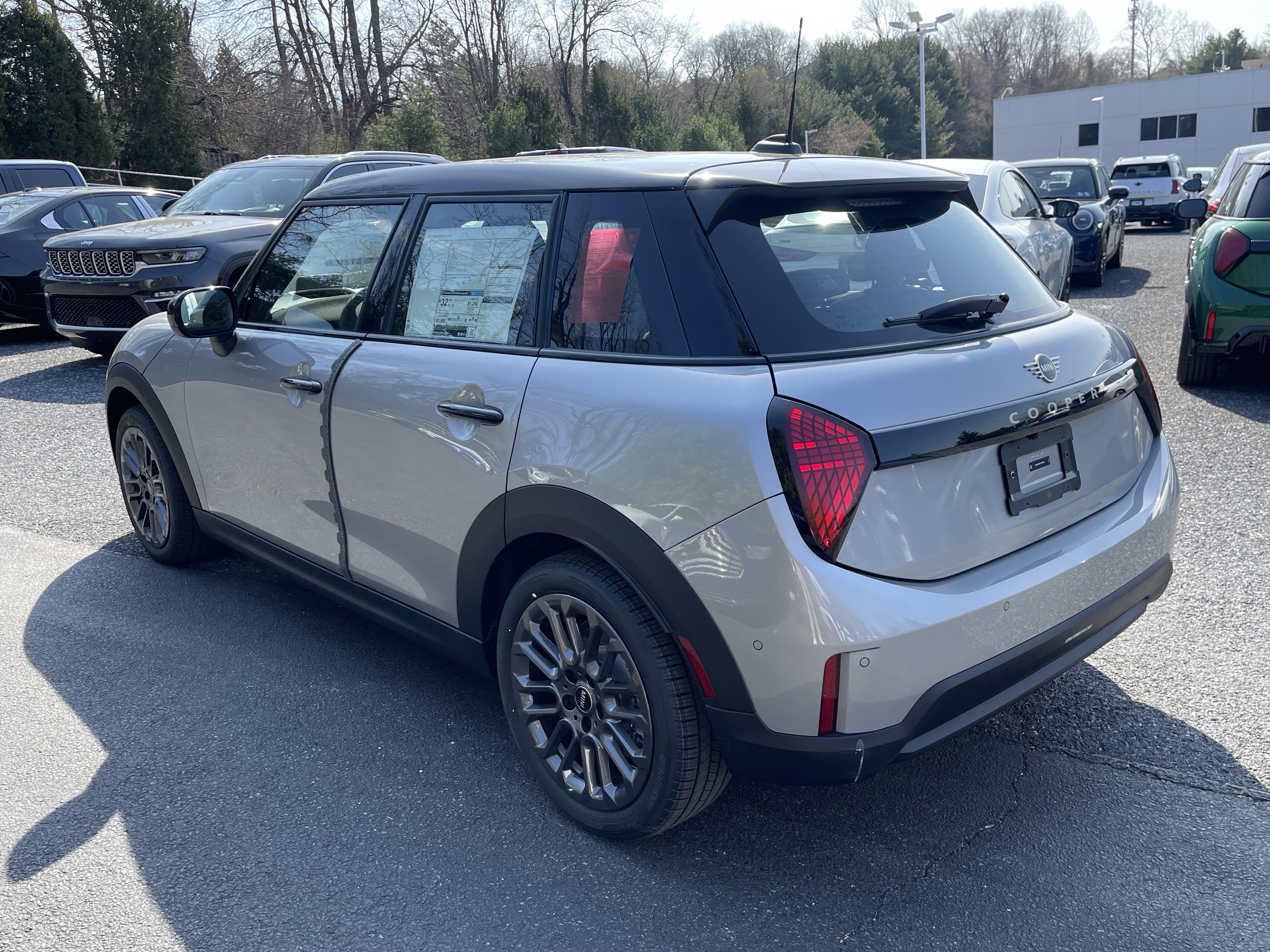 New 2026 MINI Cooper 4-Door Hardtop FWD image 5