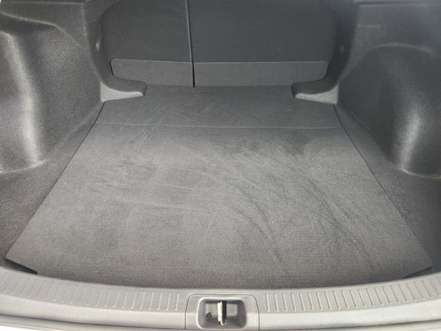 Used 2021 Toyota Corolla LE image 28