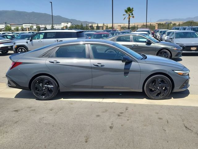 New 2026 Hyundai Elantra Sport FWD image 27