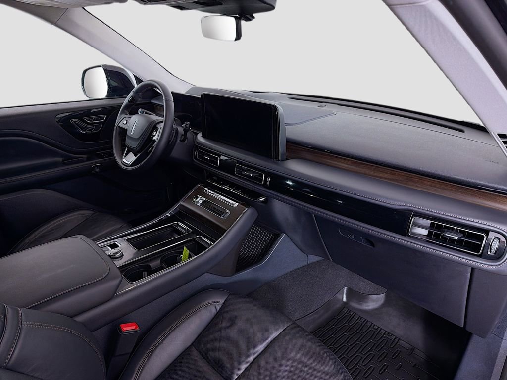 Used 2025 Lincoln Aviator Reserve w/ Jet Appearance Package image 20