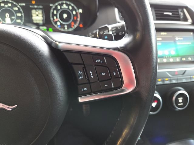 Used 2018 Jaguar E-PACE R-Dynamic HSE image 55