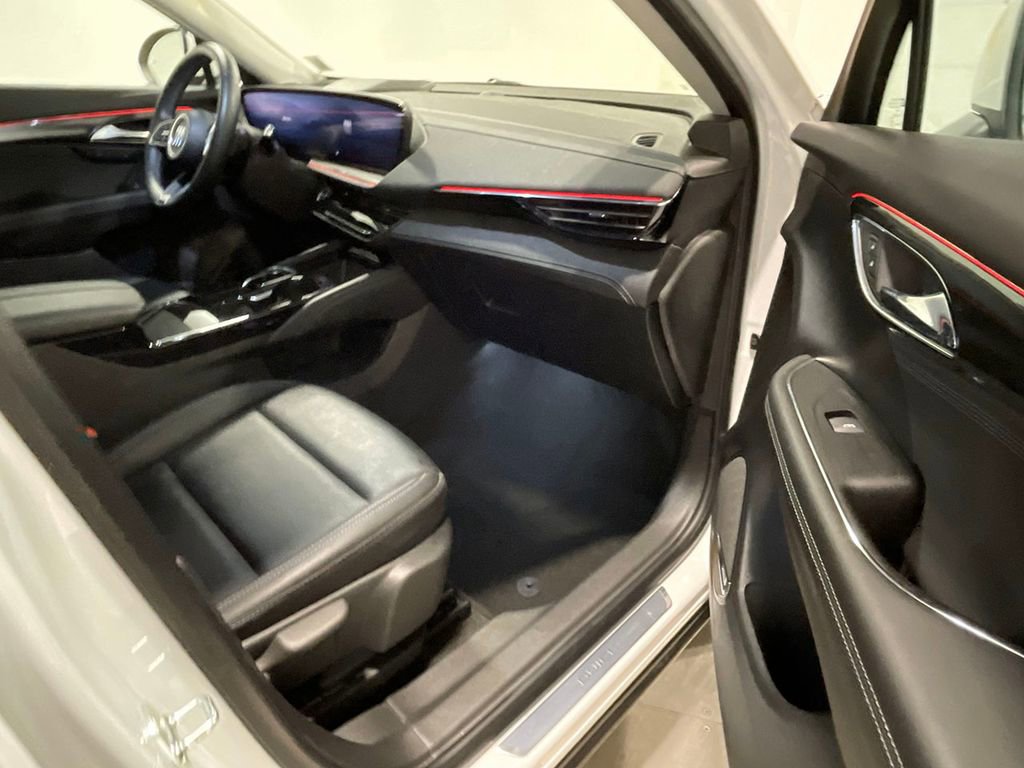 Used 2025 Buick Envision Preferred image 23