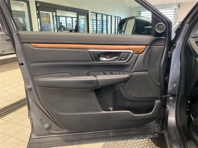 Used 2020 Honda CR-V Touring image 12