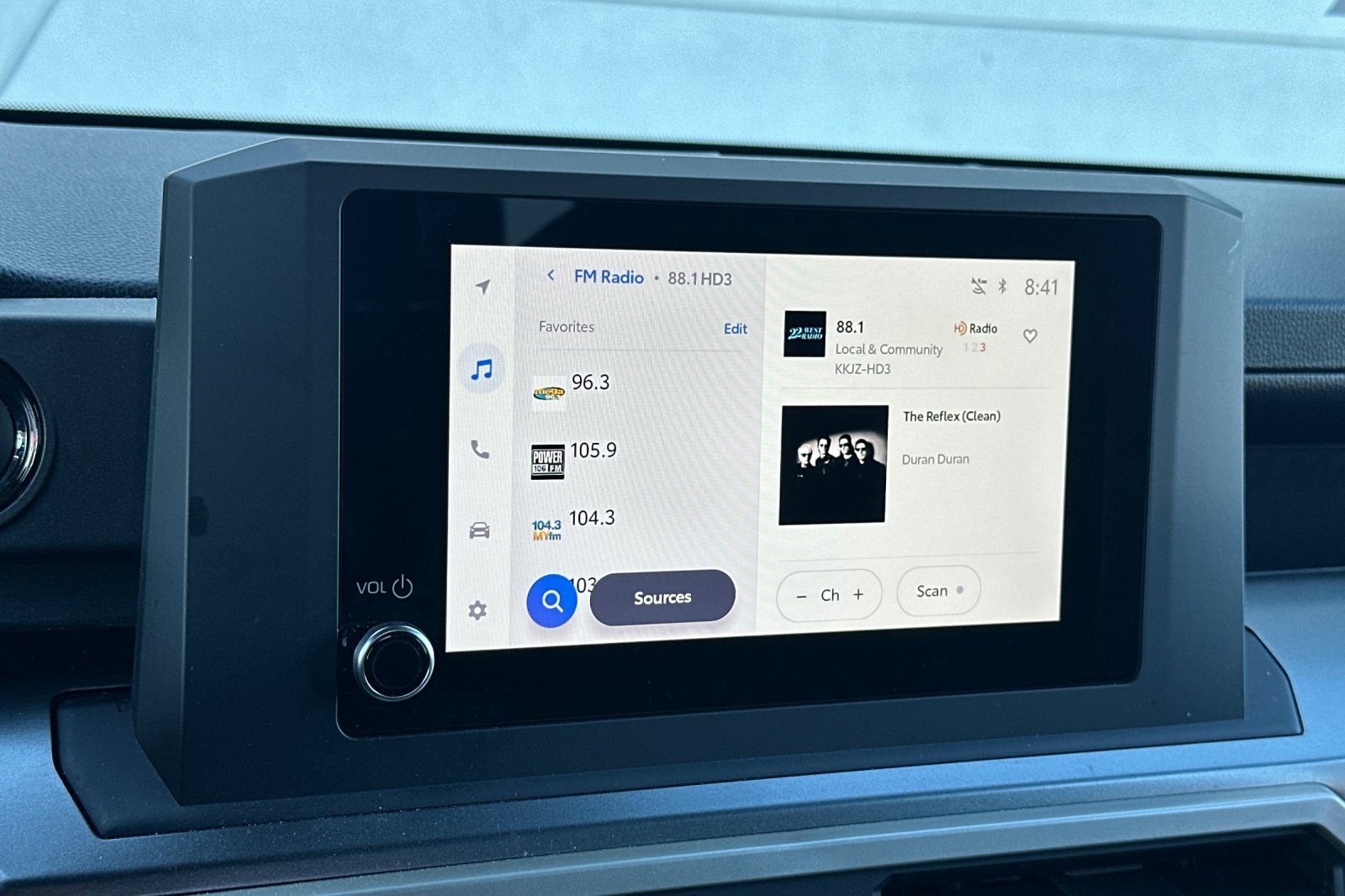 Certified 2025 Toyota Tacoma SR5 image 16