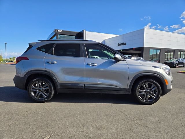 Used 2021 Kia Seltos S FWD image 7
