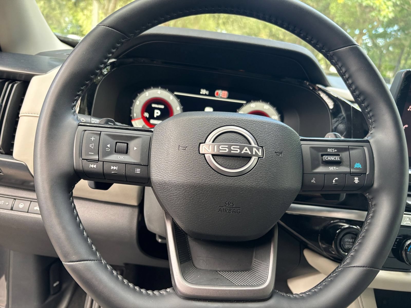 Used 2026 Nissan Pathfinder SL FWD image 29