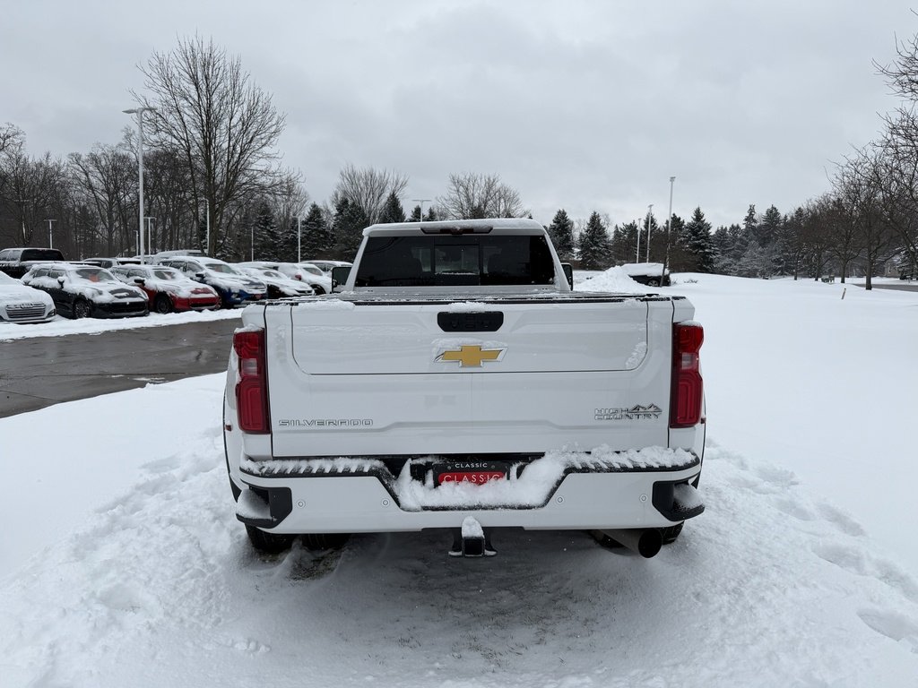 Used 2025 Chevrolet Silverado 3500 High Country w/ High Country Premium Package image 5